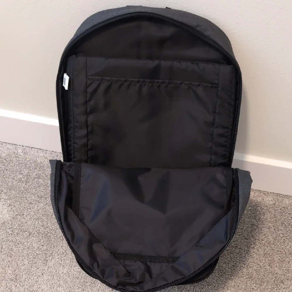 Case Logic Gray Backpack - Picture 6 of 6